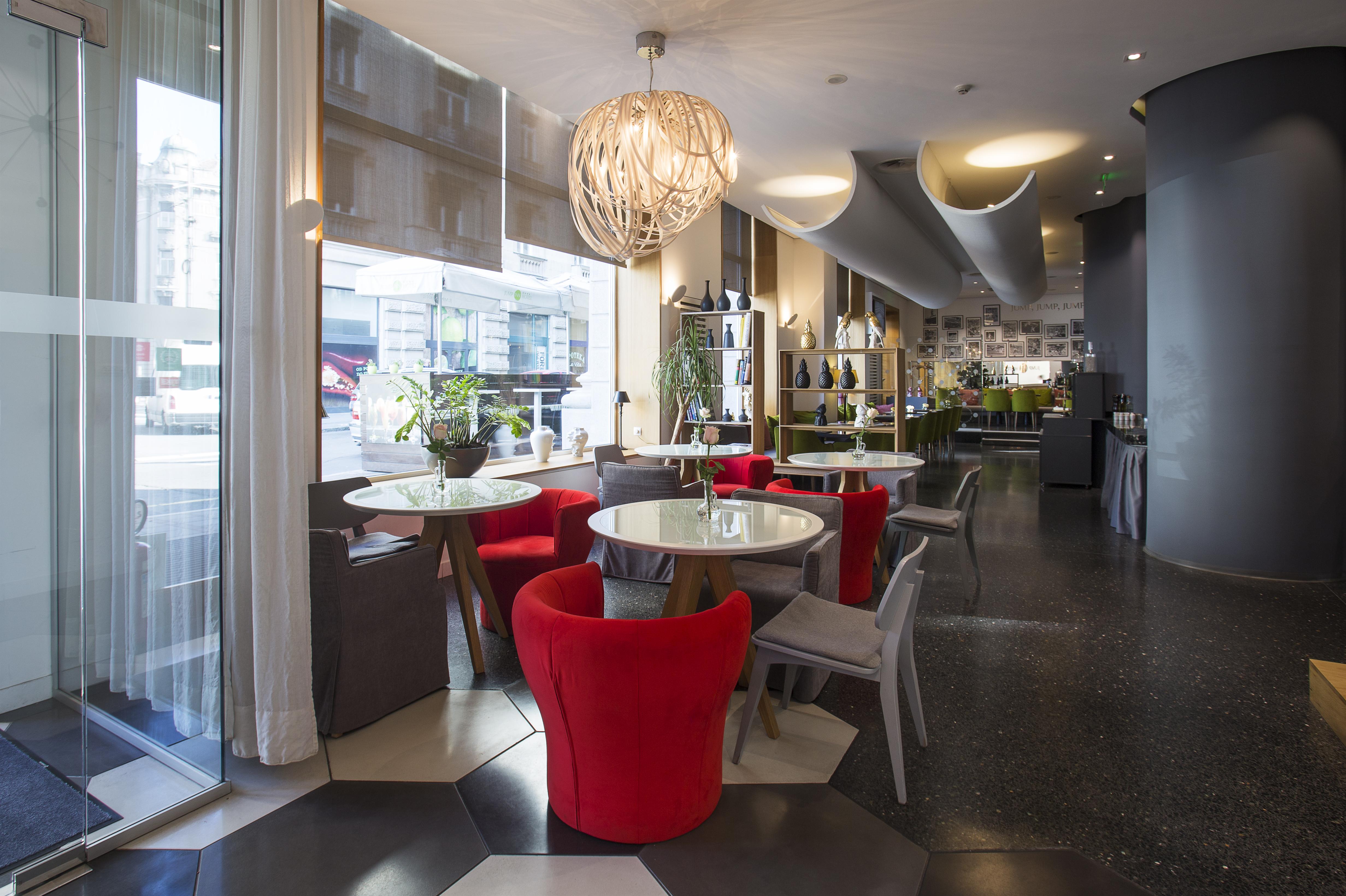 Jump Inn Hotel Beograd Ngoại thất bức ảnh