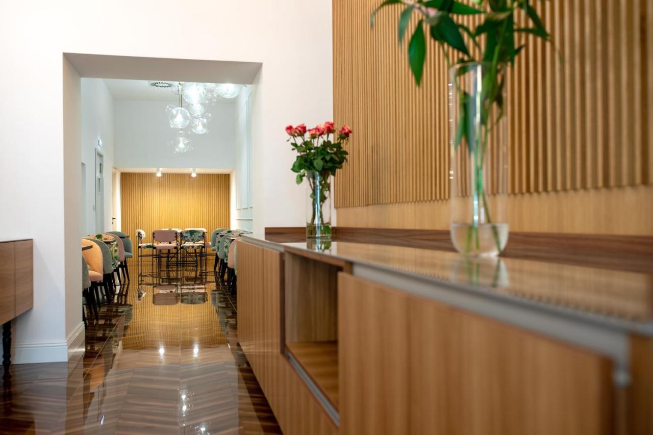 Jump Inn Hotel Beograd Ngoại thất bức ảnh